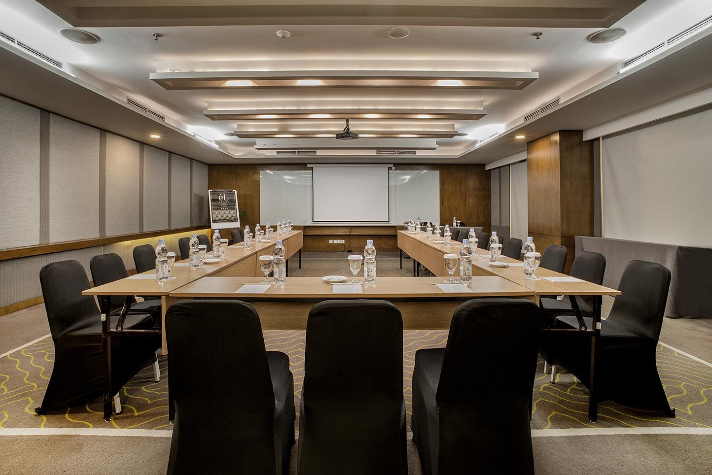 El Hotel จาการ์ตา ภายนอก รูปภาพ